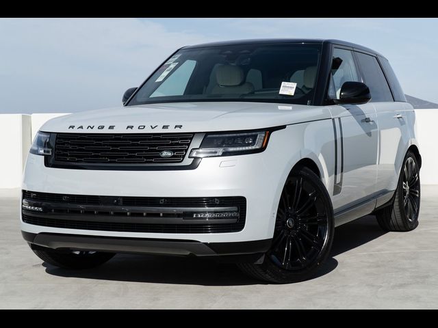 2025 Land Rover Range Rover SE