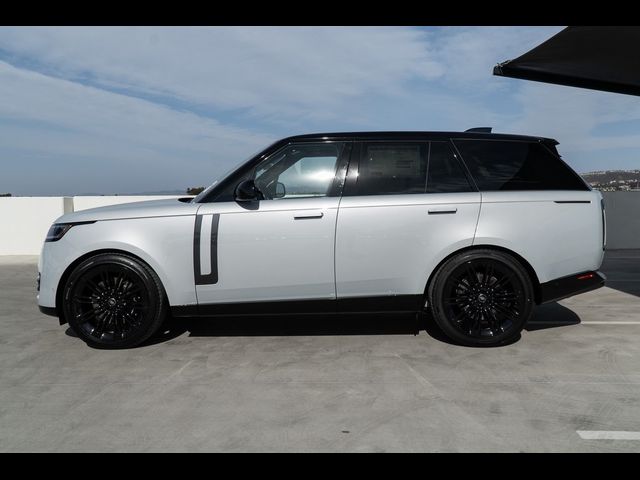 2025 Land Rover Range Rover SE