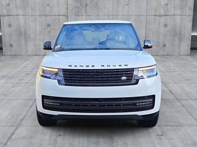 2025 Land Rover Range Rover SE