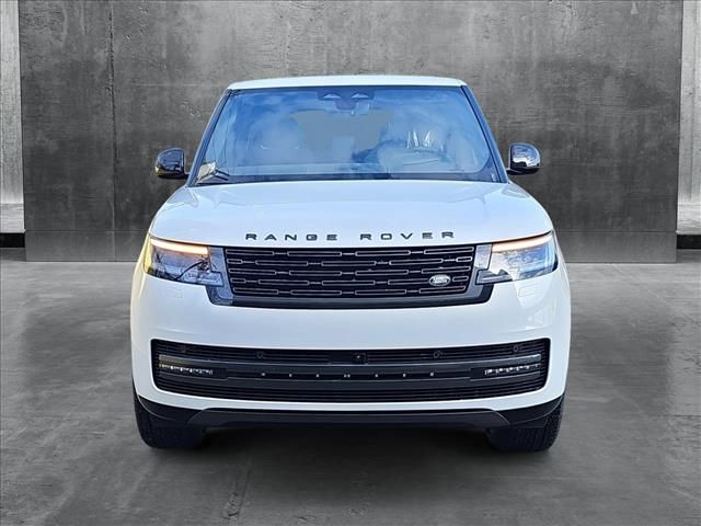 2025 Land Rover Range Rover SE