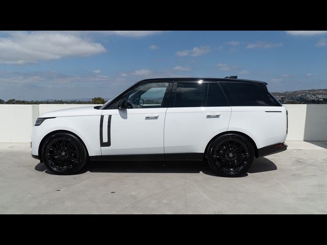 2025 Land Rover Range Rover SE