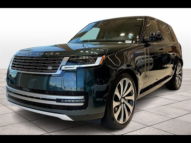 2025 Land Rover Range Rover SE