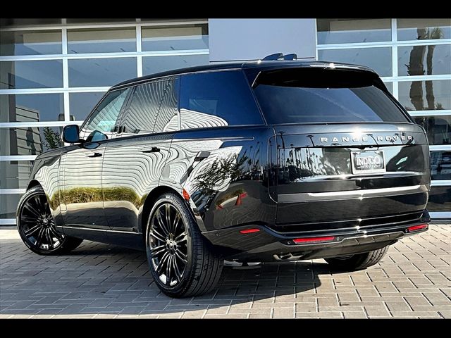 2025 Land Rover Range Rover SE