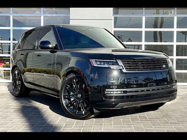 2025 Land Rover Range Rover SE