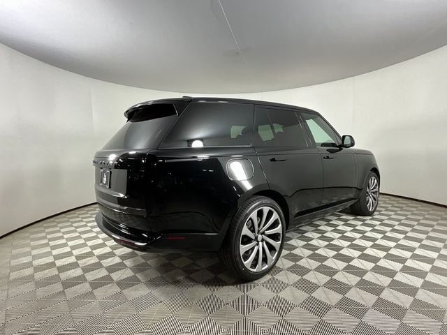 2025 Land Rover Range Rover SE