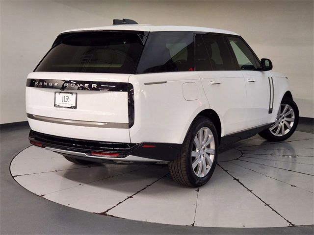 2025 Land Rover Range Rover SE