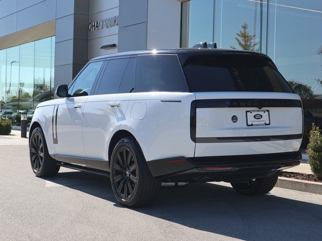 2025 Land Rover Range Rover SE