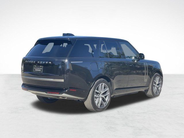 2025 Land Rover Range Rover SE