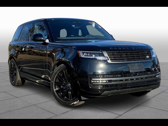 2025 Land Rover Range Rover SE