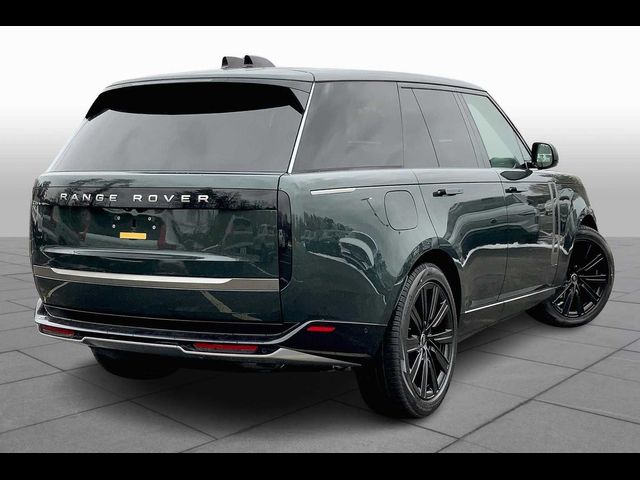 2025 Land Rover Range Rover SE