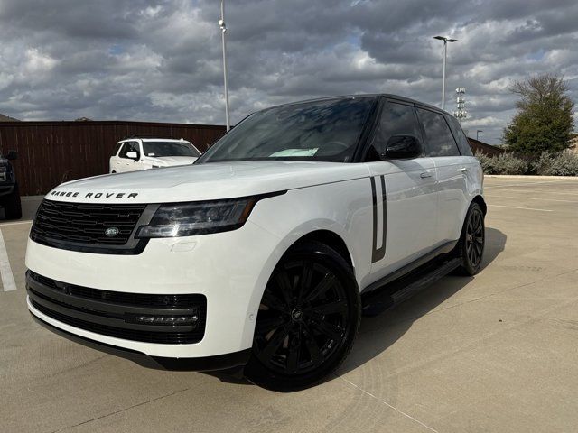 2025 Land Rover Range Rover SE