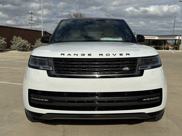 2025 Land Rover Range Rover SE