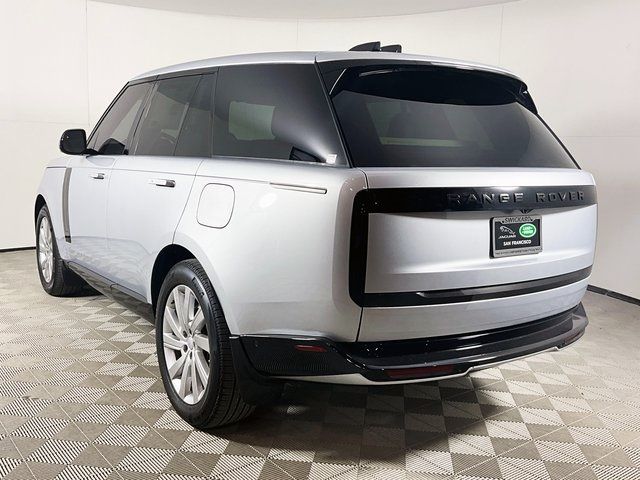 2025 Land Rover Range Rover SE