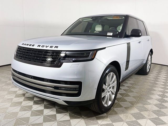 2025 Land Rover Range Rover SE