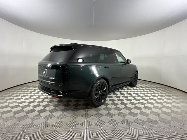 2025 Land Rover Range Rover SE