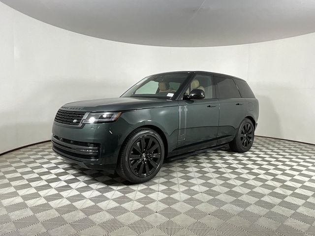 2025 Land Rover Range Rover SE