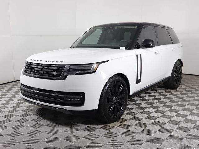 2025 Land Rover Range Rover SE