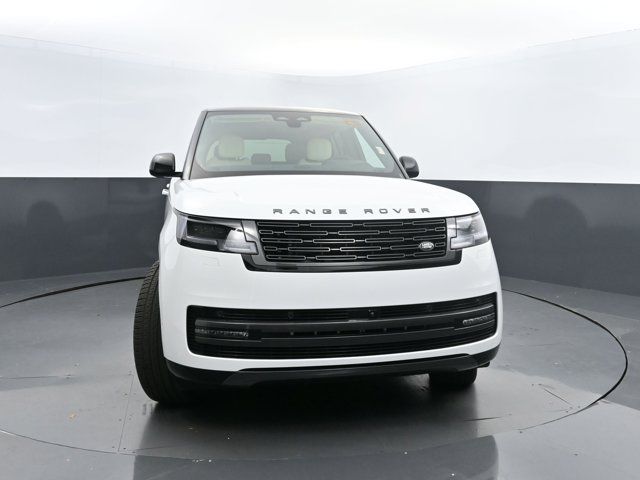 2025 Land Rover Range Rover SE