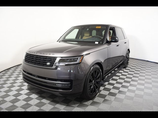 2025 Land Rover Range Rover SE