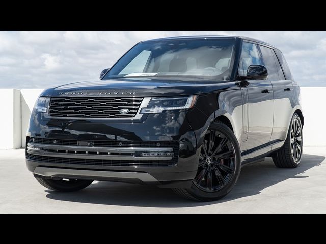 2025 Land Rover Range Rover SE