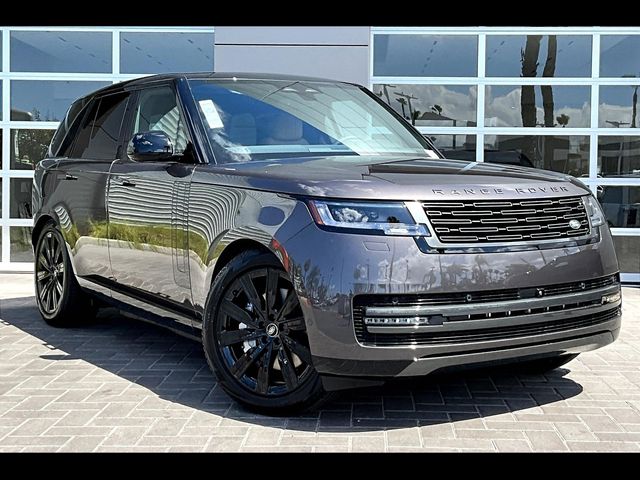 2025 Land Rover Range Rover SE