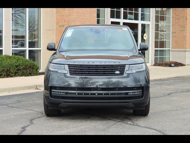 2025 Land Rover Range Rover SE