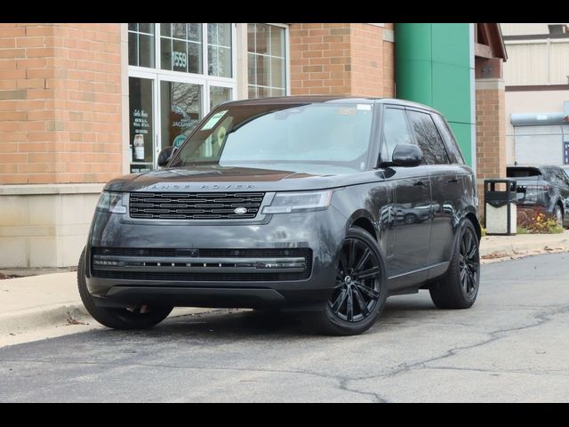 2025 Land Rover Range Rover SE