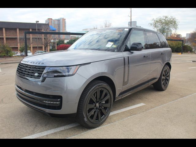 2025 Land Rover Range Rover SE