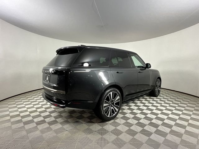 2025 Land Rover Range Rover SE