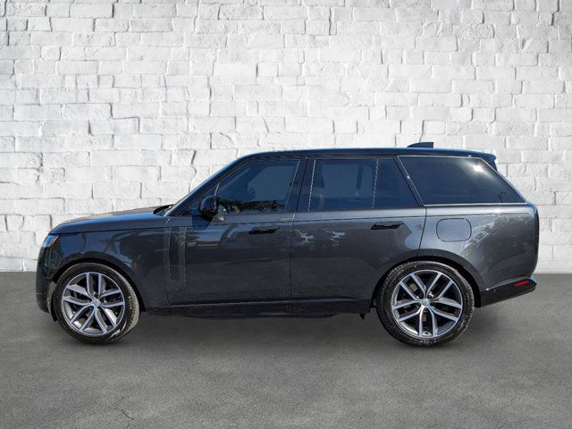 2025 Land Rover Range Rover SE