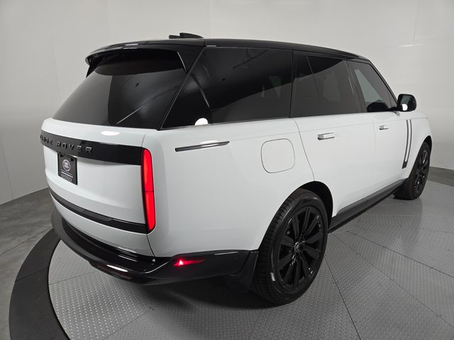 2025 Land Rover Range Rover SE