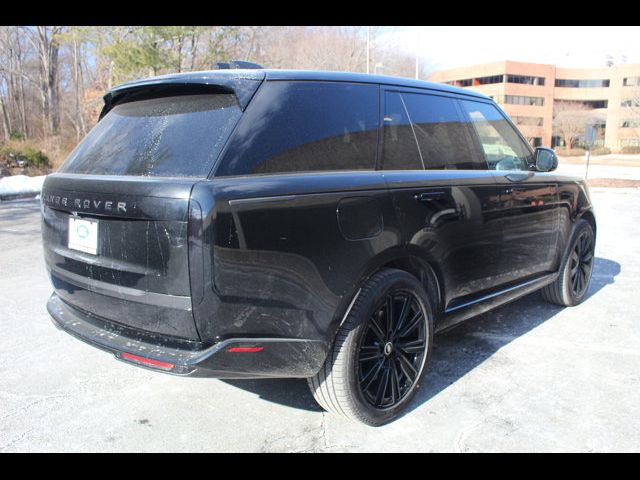 2025 Land Rover Range Rover SE