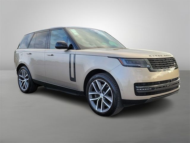 2025 Land Rover Range Rover SE