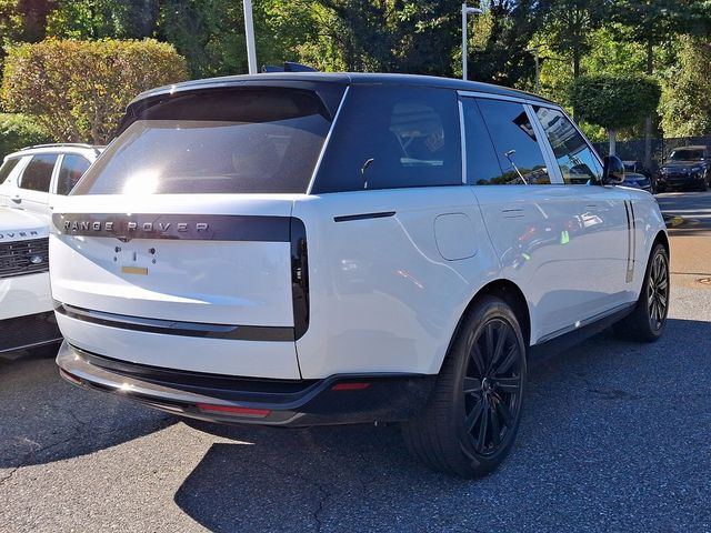 2025 Land Rover Range Rover SE