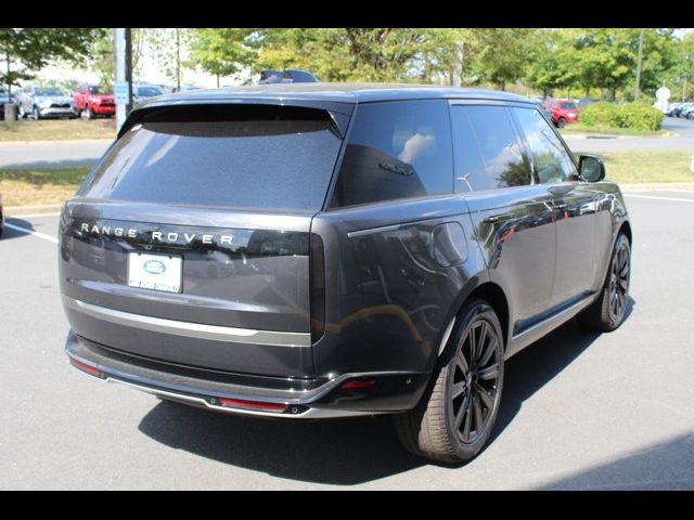 2025 Land Rover Range Rover SE