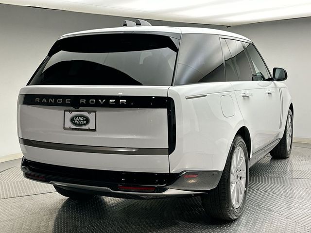 2025 Land Rover Range Rover SE