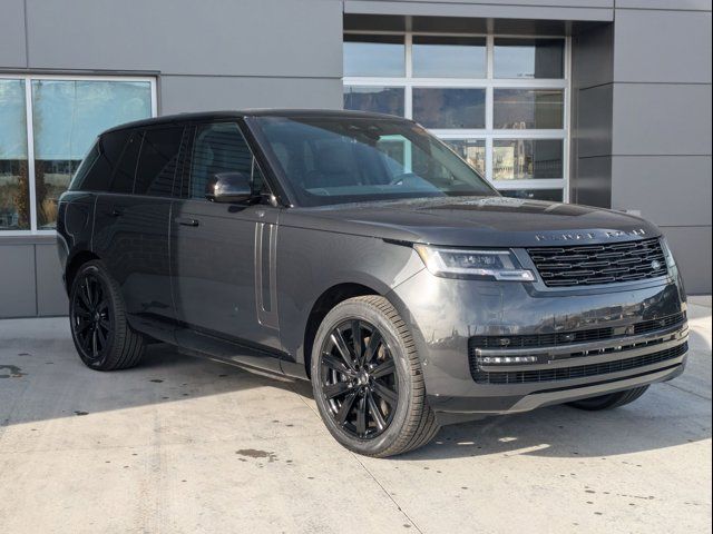 2025 Land Rover Range Rover SE