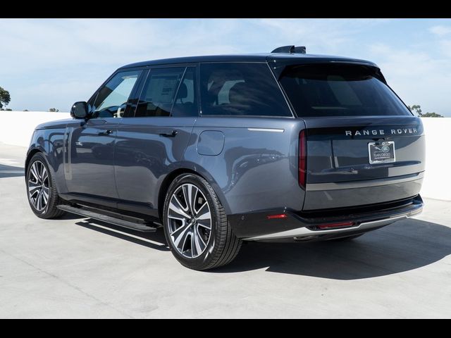 2025 Land Rover Range Rover SE