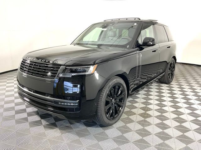 2025 Land Rover Range Rover SE