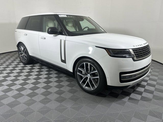 2025 Land Rover Range Rover SE