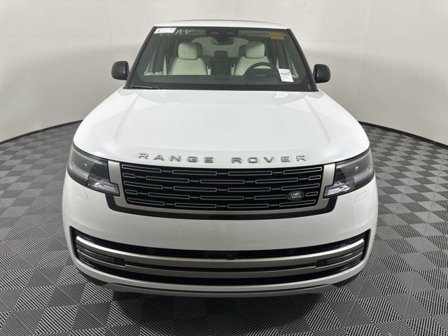 2025 Land Rover Range Rover SE