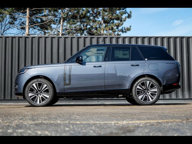 2025 Land Rover Range Rover SE