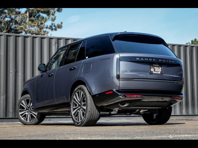 2025 Land Rover Range Rover SE