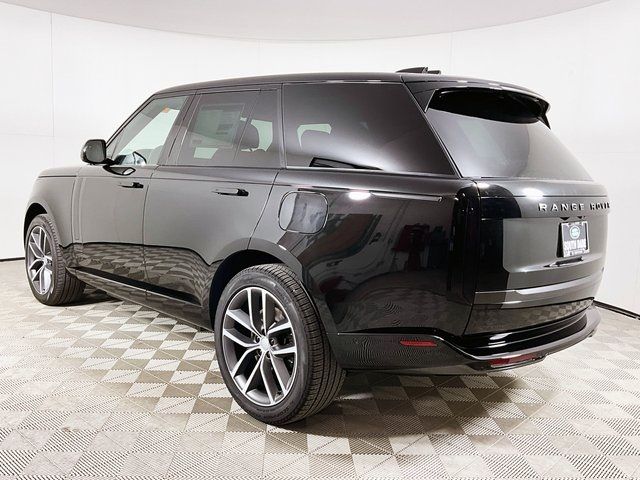 2025 Land Rover Range Rover SE