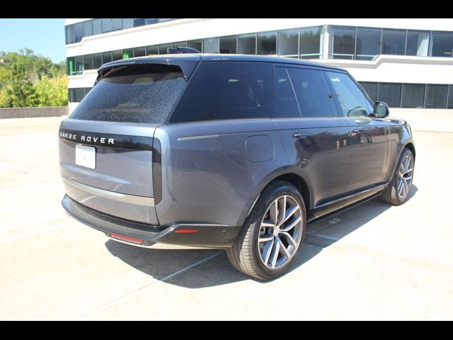 2025 Land Rover Range Rover SE