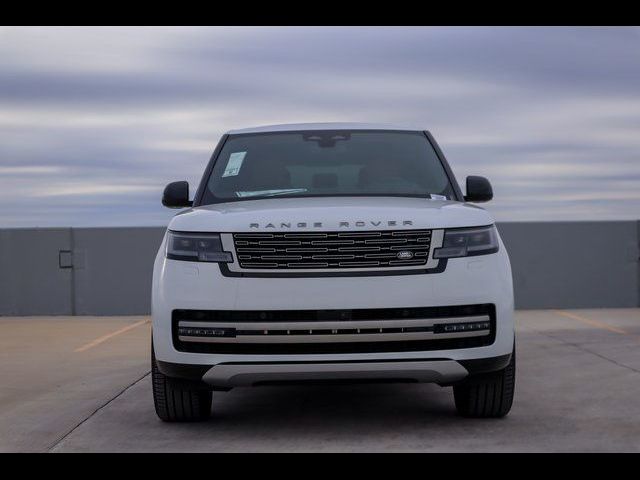 2025 Land Rover Range Rover SE