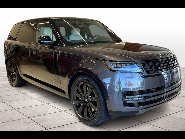 2025 Land Rover Range Rover SE