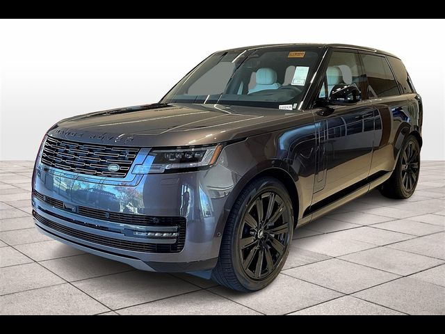 2025 Land Rover Range Rover SE