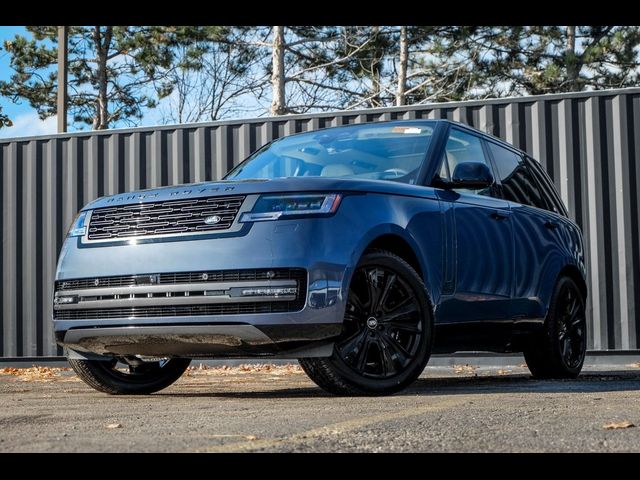 2025 Land Rover Range Rover SE