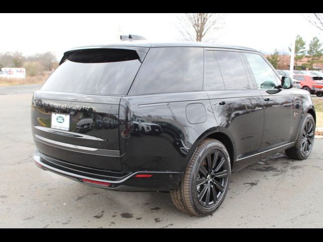 2025 Land Rover Range Rover SE